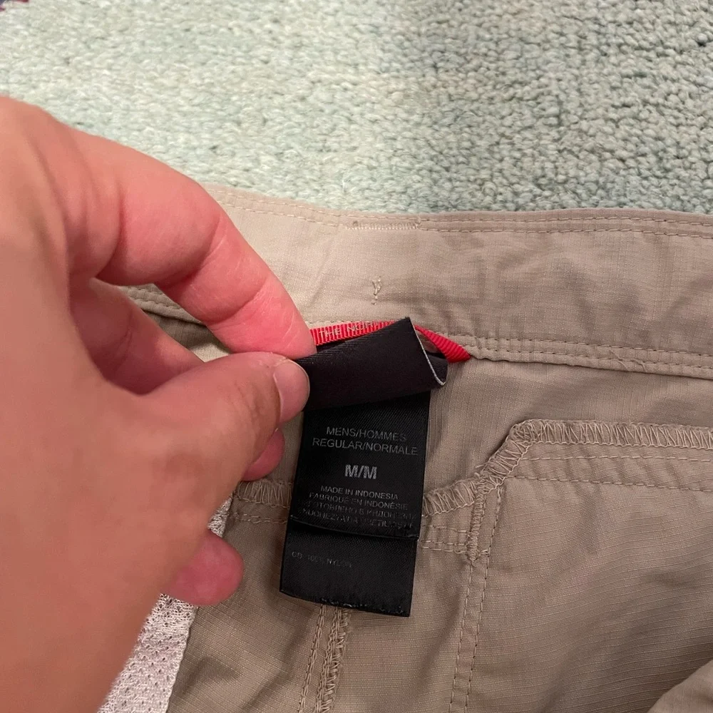 The North Face Men’s Hiking Convertible Zip Off Pants Shorts